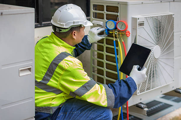 Professional Hvac technician working in Gladstone, NJ